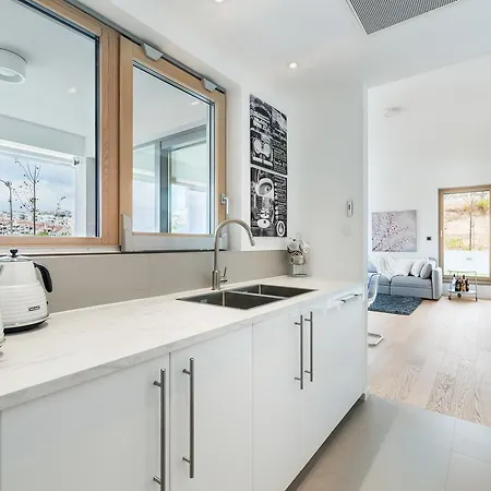 Luxury Apartment Bel Etage With Swimming Pool Apartamento